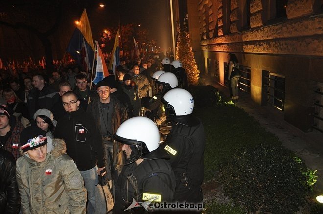 Marsz Niepodległości 2012  - zdjęcie #73 - eOstroleka.pl