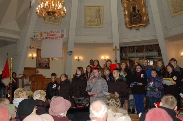 Nowa Wieś Zachodnia: Obchody Święta Niepodległości [15 XI 2012]] - zdjęcie #11 - eOstroleka.pl