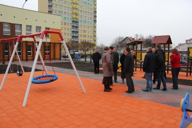 Przedszkole Miejskie nr 17 z nową elewacją i placem zabaw [15 XI 2012] - zdjęcie #19 - eOstroleka.pl