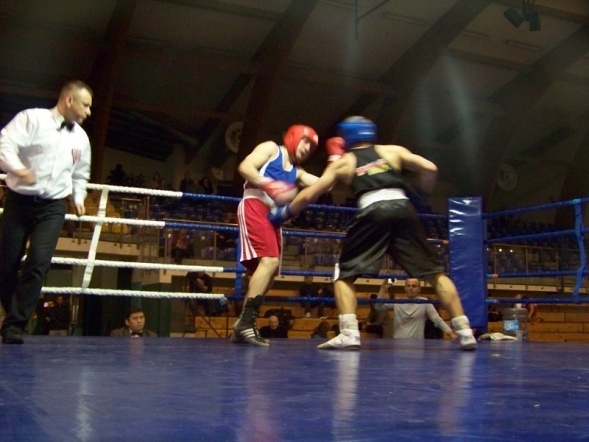Finał Pucharu Polski juniorów w boksie (16-18.11.2012) - zdjęcie #2 - eOstroleka.pl