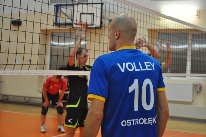 SPS Volley Ostrołęka - UKS Gwardia Legionowo (17.11.2012) - zdjęcie #11 - eOstroleka.pl
