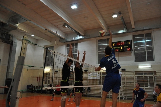 SPS Volley Ostrołęka - UKS Gwardia Legionowo (17.11.2012) - zdjęcie #17 - eOstroleka.pl