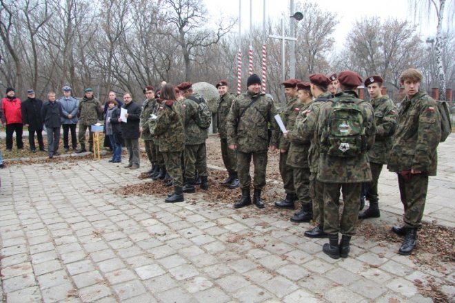 I Rajd Żołnierza rozpoczęty [19 XI 2012] - zdjęcie #16 - eOstroleka.pl