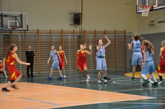 Koszykówka: Tęcza Ostrołęka - Huragan Wołomin (17.11.2012) - zdjęcie #16 - eOstroleka.pl
