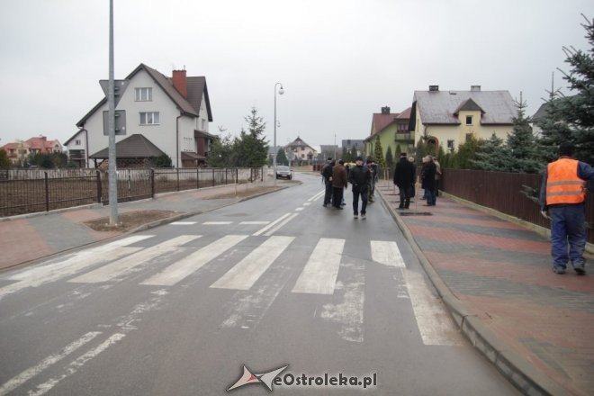 Odbiory ulicy Sybiraków i monitoringu orlika przy Gimnazjum nr 2 [21.11.2012] - zdjęcie #25 - eOstroleka.pl