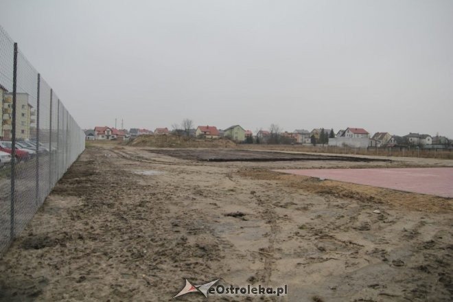 Odbiór I etapu prac przy budowie kompleksu boisk OTBS [22.11.2012] - zdjęcie #12 - eOstroleka.pl