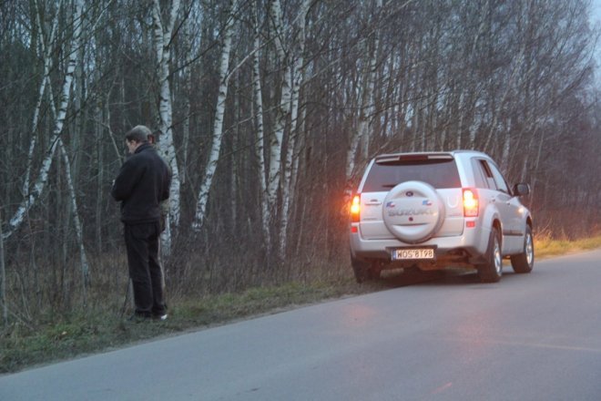 Sarna wpadła na teren Agrany : Ulica Ławska była zablokowna przez kilkadziesiąt minut [22 Xi 2012] - zdjęcie #10 - eOstroleka.pl