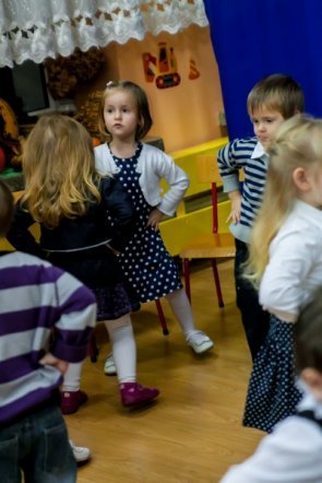 Pasowanie na przedszkolaka w Przedszkolu Miejskim nr 17 [22 XI 2012] - zdjęcie #28 - eOstroleka.pl