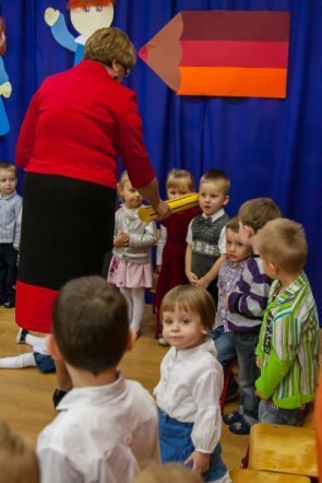 Pasowanie na przedszkolaka w Przedszkolu Miejskim nr 17 [22 XI 2012] - zdjęcie #19 - eOstroleka.pl