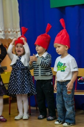 Pasowanie na przedszkolaka w Przedszkolu Miejskim nr 17 [22 XI 2012] - zdjęcie #9 - eOstroleka.pl