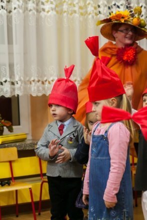 Pasowanie na przedszkolaka w Przedszkolu Miejskim nr 17 [22 XI 2012] - zdjęcie #58 - eOstroleka.pl