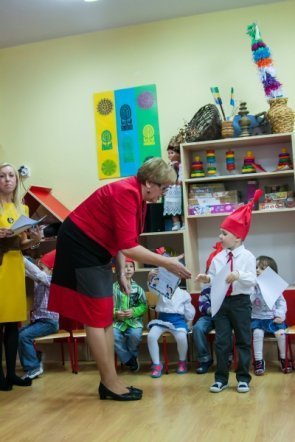 Pasowanie na przedszkolaka w Przedszkolu Miejskim nr 17 [22 XI 2012] - zdjęcie #65 - eOstroleka.pl