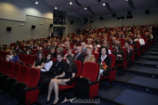 Jubileuszowy koncert Państwowej Szkoły Muzycznej [25.11.2012] - zdjęcie #50 - eOstroleka.pl