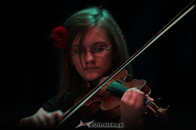 Jubileuszowy koncert Państwowej Szkoły Muzycznej [25.11.2012] - zdjęcie #23 - eOstroleka.pl