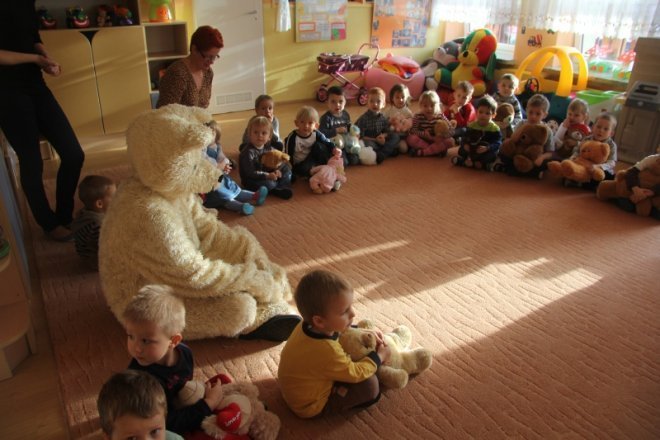 Dzień Misia w Przedszkolu Miejskim nr 17 [26 XI 2012] - zdjęcie #32 - eOstroleka.pl