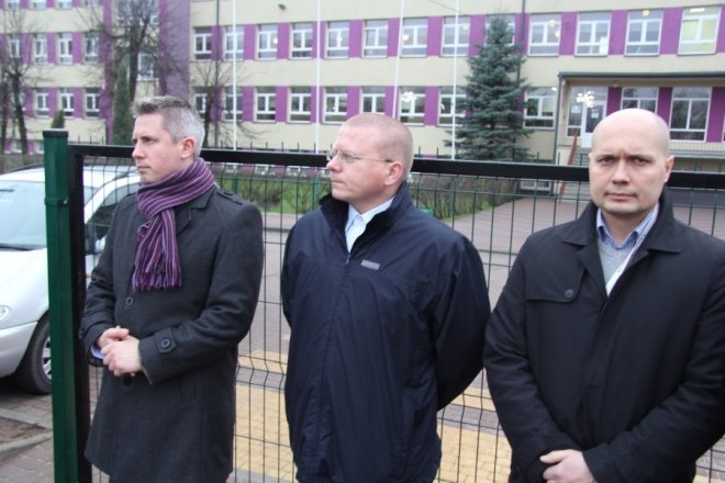 Orlik przy ZSZ nr 2 oficjalnie odberany [27 Xi 2012]  - zdjęcie #15 - eOstroleka.pl