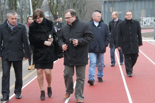 Orlik przy ZSZ nr 2 oficjalnie odberany [27 Xi 2012]  - zdjęcie #7 - eOstroleka.pl