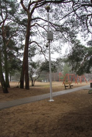 Park przy osiedlu bursztynowym z nowoczesnym monitoringiem [29 XI 2012] - zdjęcie #19 - eOstroleka.pl