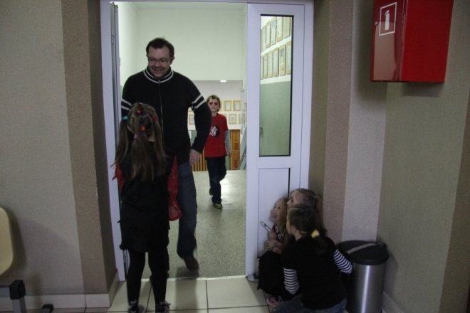 Andrzejki w Szkole Podstawowej nr 6 w Ostrołęce [29 XI 2012] - zdjęcie #1 - eOstroleka.pl