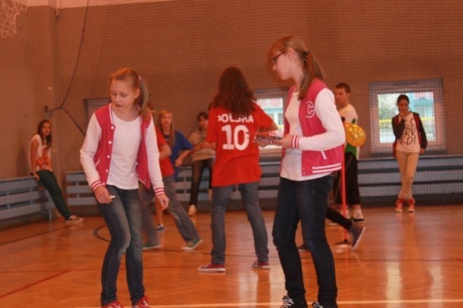 VIII Tydzień Integracji w Szkole Podstawowej nr 10 [30 XI 2012] - zdjęcie #16 - eOstroleka.pl