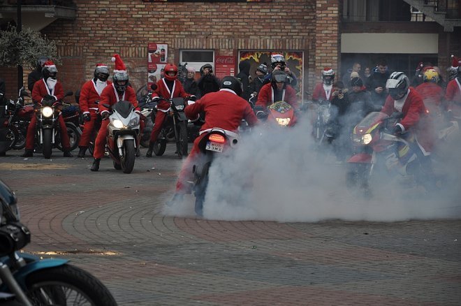 Zmotoryzowani mikołajowie w Ostrołęce [1 XII 2012] - zdjęcie #27 - eOstroleka.pl