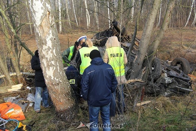Wypadek pod Miastkowem [02.12.2012] - zdjęcie #2 - eOstroleka.pl
