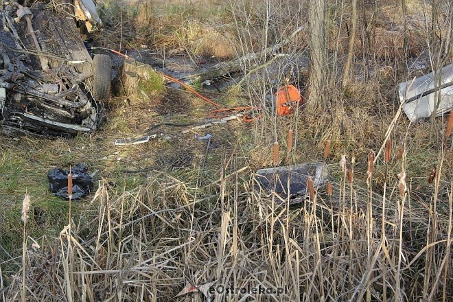 Wypadek pod Miastkowem [02.12.2012] - zdjęcie #7 - eOstroleka.pl