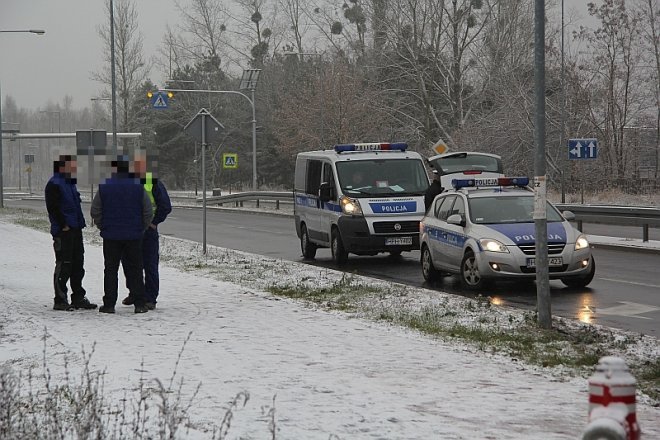 Ulica ks. Pęksy: Potrącenie dziecka [3 XII 2012] - zdjęcie #6 - eOstroleka.pl