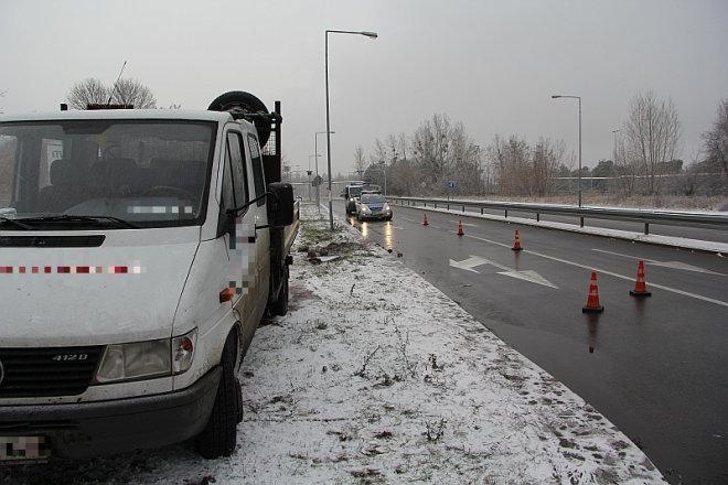 Ulica ks. Pęksy: Potrącenie dziecka [3 XII 2012] - zdjęcie #2 - eOstroleka.pl