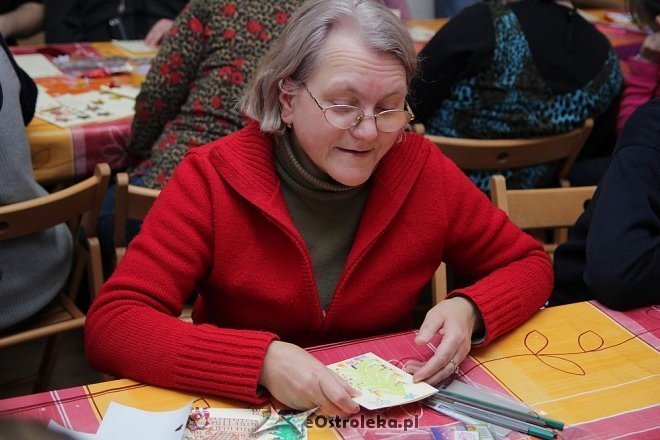 „Motylki” przygotowały świąteczną niespodziankę dla niepełnosprawnych dzieci i młodzieży z DPS w Bielawkach [05.12.2012] - zdjęcie #10 - eOstroleka.pl