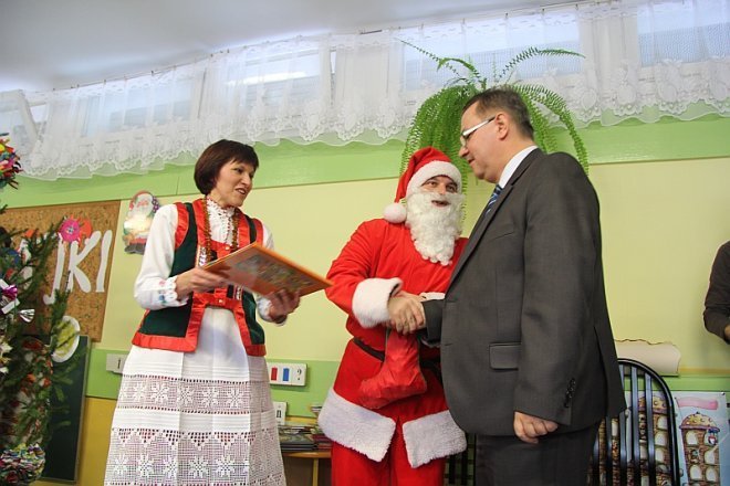 Mikołaj odwiedził wychowanków PM 16 [6 XII 2012] - zdjęcie #40 - eOstroleka.pl