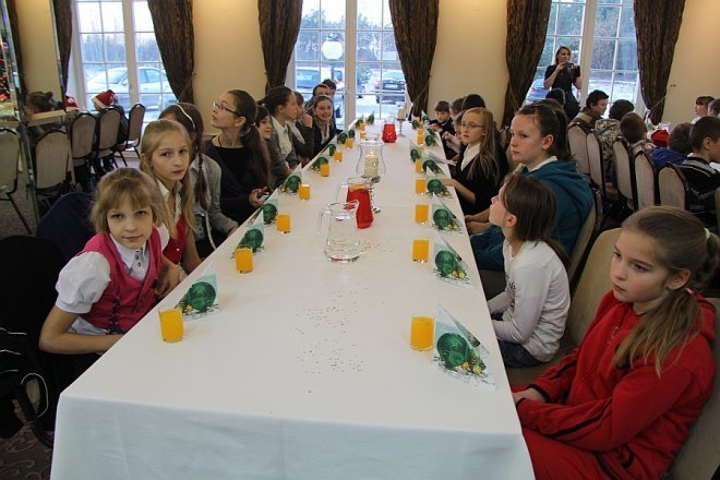 Spotkanie opłatkowe Towarzystwa Przyjaciół Dzieci [7 XII 2012] - zdjęcie #6 - eOstroleka.pl