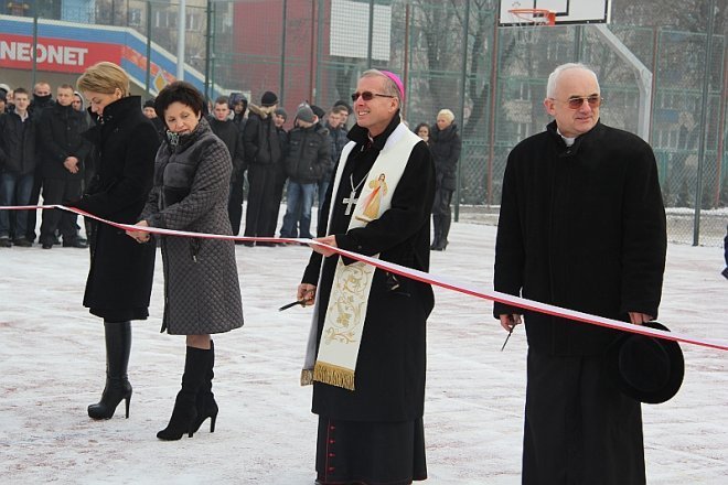 Otwarcie boiska wielofunkcyjnego ZSZ 1 [7 XII 2012] - zdjęcie #26 - eOstroleka.pl