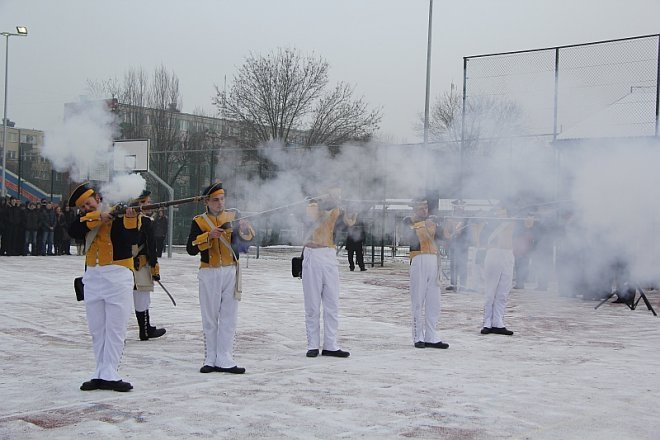 Otwarcie boiska wielofunkcyjnego ZSZ 1 [7 XII 2012] - zdjęcie #12 - eOstroleka.pl