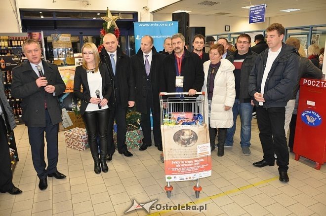 Oficjalne otwarcie Świątecznej Zbiórki Żywności [07.12.2012] - zdjęcie #13 - eOstroleka.pl