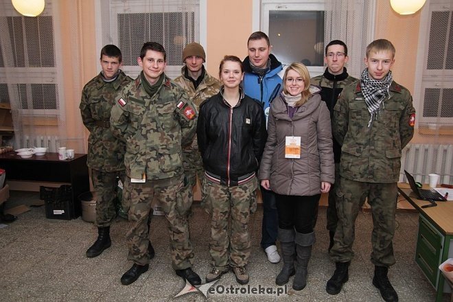 Drugi dzień Świątecznej Zbiórki Żywności [08.12.2012] - zdjęcie #18 - eOstroleka.pl