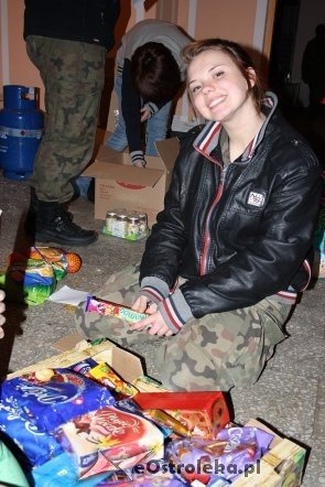 Drugi dzień Świątecznej Zbiórki Żywności [08.12.2012] - zdjęcie #3 - eOstroleka.pl