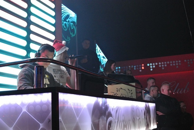 Mikołajkowa impreza w Ibizie [08.12.2012] - zdjęcie #99 - eOstroleka.pl