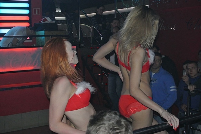 Mikołajkowa impreza w Ibizie [08.12.2012] - zdjęcie #80 - eOstroleka.pl