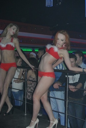 Mikołajkowa impreza w Ibizie [08.12.2012] - zdjęcie #78 - eOstroleka.pl