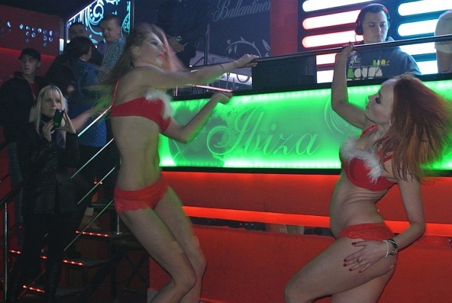 Mikołajkowa impreza w Ibizie [08.12.2012] - zdjęcie #72 - eOstroleka.pl