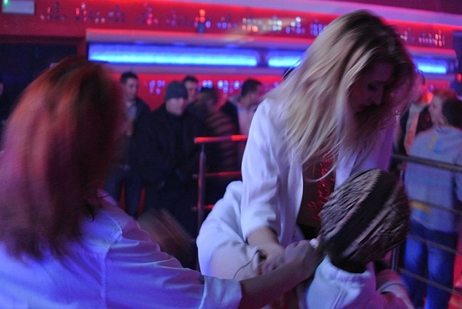 Mikołajkowa impreza w Ibizie [08.12.2012] - zdjęcie #20 - eOstroleka.pl