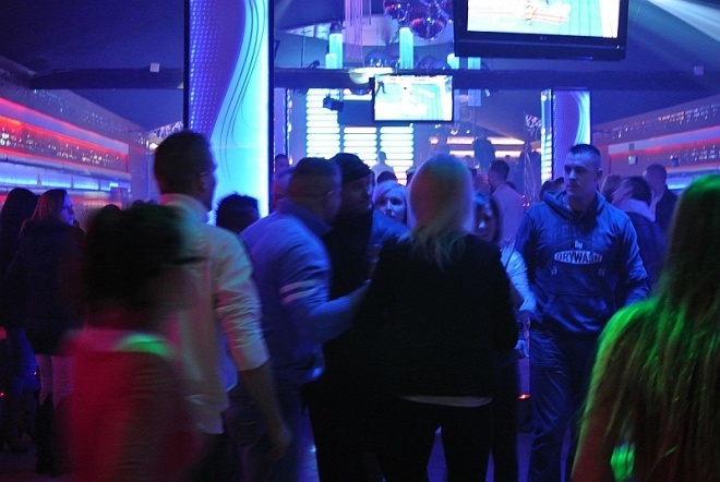 Mikołajkowa impreza w Ibizie [08.12.2012] - zdjęcie #3 - eOstroleka.pl