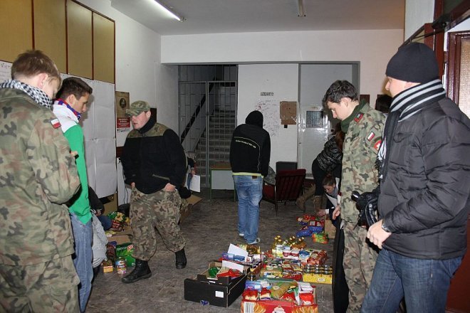 Podsumowanie akcji Świątecznej Zbiórki Żywności [10.12.2012] - zdjęcie #21 - eOstroleka.pl
