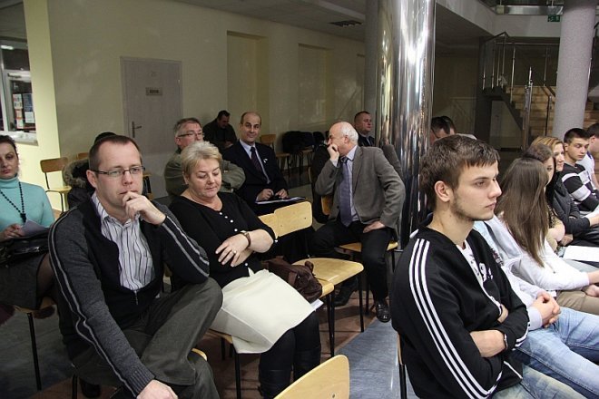 Debata społeczna dotycząca bezpieczeństwa [11 XII 2012] - zdjęcie #22 - eOstroleka.pl
