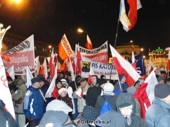 Marsz Wolności, Solidarności i Niepodległości [13.12.2012]  - zdjęcie #5 - eOstroleka.pl