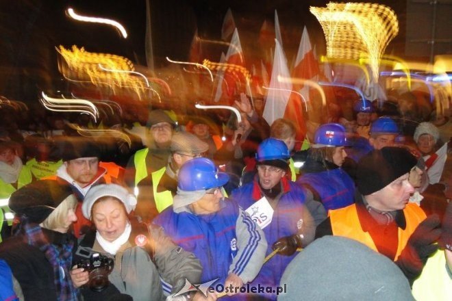Marsz Wolności, Solidarności i Niepodległości [13.12.2012]  - zdjęcie #19 - eOstroleka.pl