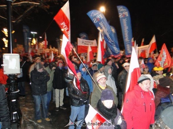 Marsz Wolności, Solidarności i Niepodległości [13.12.2012]  - zdjęcie #10 - eOstroleka.pl