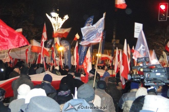 Marsz Wolności, Solidarności i Niepodległości [13.12.2012]  - zdjęcie #2 - eOstroleka.pl