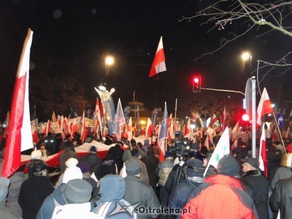 Marsz Wolności, Solidarności i Niepodległości [13.12.2012]  - zdjęcie #1 - eOstroleka.pl